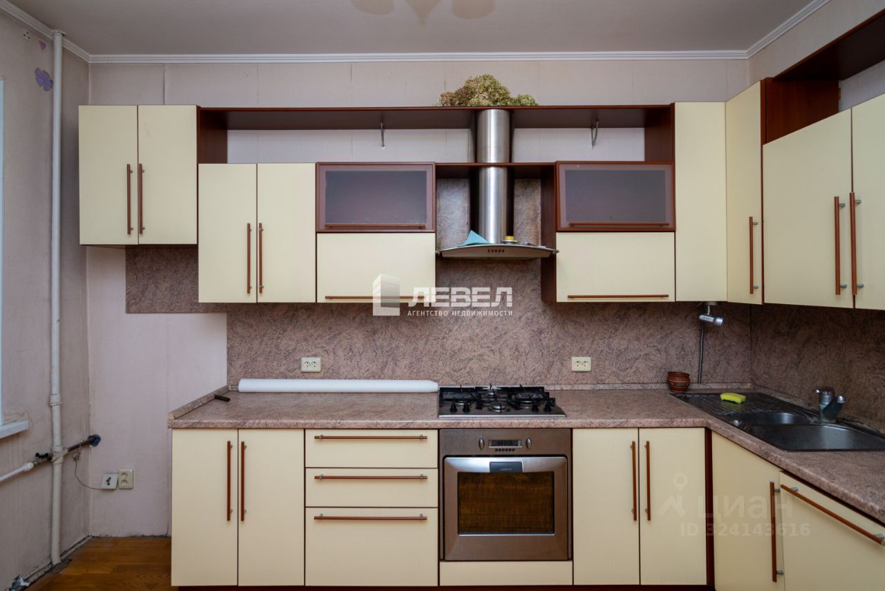 Продажа 4-комн квартиры на вторичном рынке Климовск мкр, улица Заводская,  д. 9/1