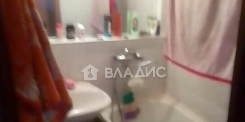 2-комн квартира улица Генерала Антонова,  д. 10