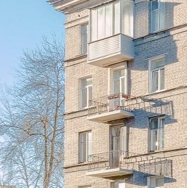 Продажа 2-комн квартиры на вторичном рынке улица Красного Курсанта, 30