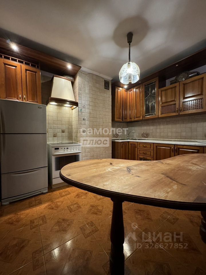 Продажа 3-комн квартиры на вторичном рынке Миклухо-Маклая улица, 30