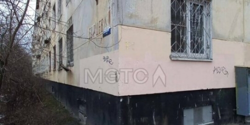 4-комн квартира улица Бурцева,  д. 1