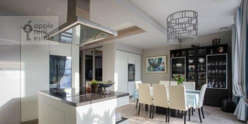 2-комн квартира улица Лескова,  д. 10Б