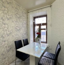 Продажа 4-комн квартиры на вторичном рынке 18-я линия,  д. 25