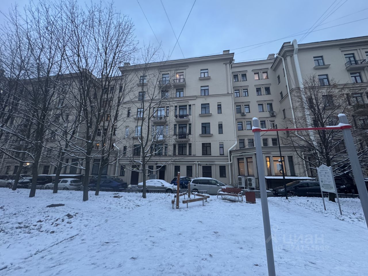 Продажа 2-комн квартиры на вторичном рынке Московский проспект, 145