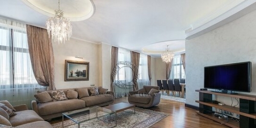 4-комн квартира Полянка М. ул,  д. 2