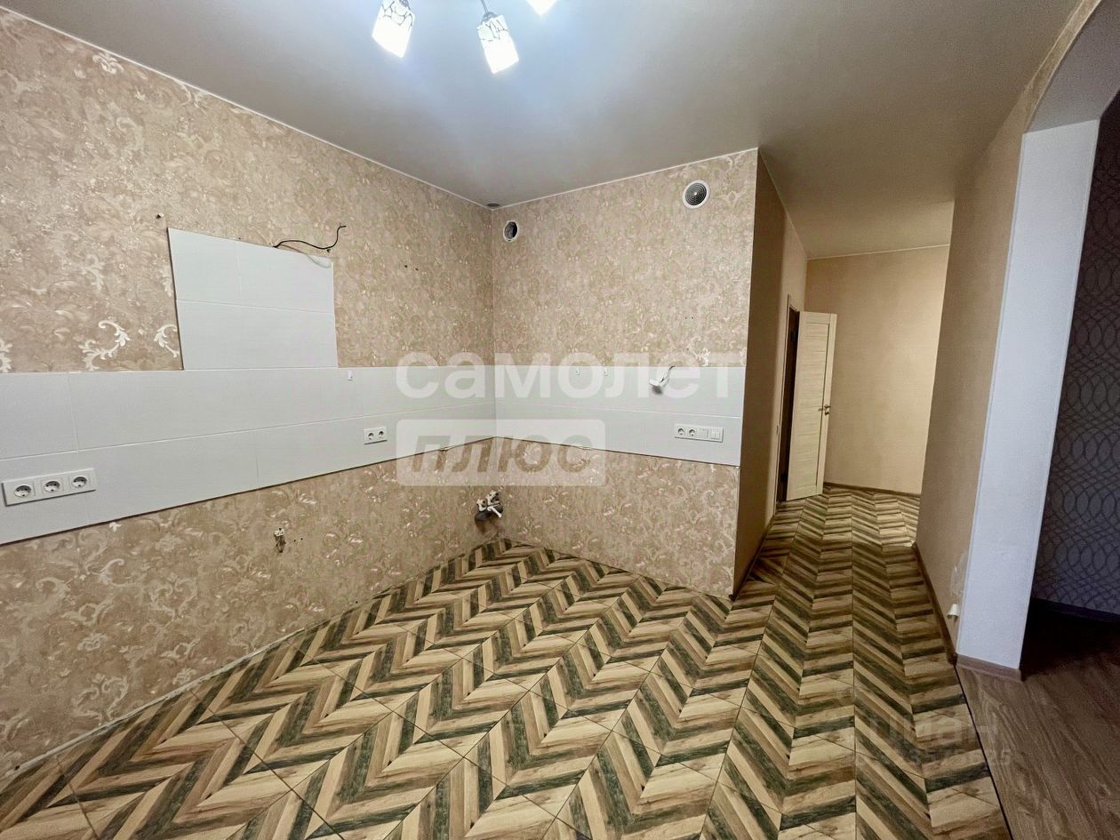 Продажа 2-комн квартиры на вторичном рынке Октябрьский пгт, улица Школьная, 1к2