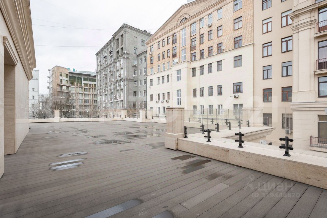 Продажа 6-комн квартиры на вторичном рынке Газетный переулок, 13С1