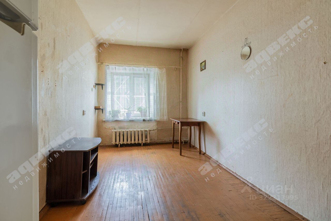 Продажа 4-комн квартиры на вторичном рынке проспект Бакунина, 11