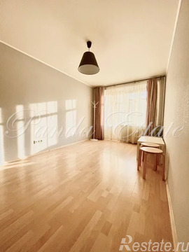 Продажа 2-комн квартиры на вторичном рынке ул. Артамонова,  д. 10