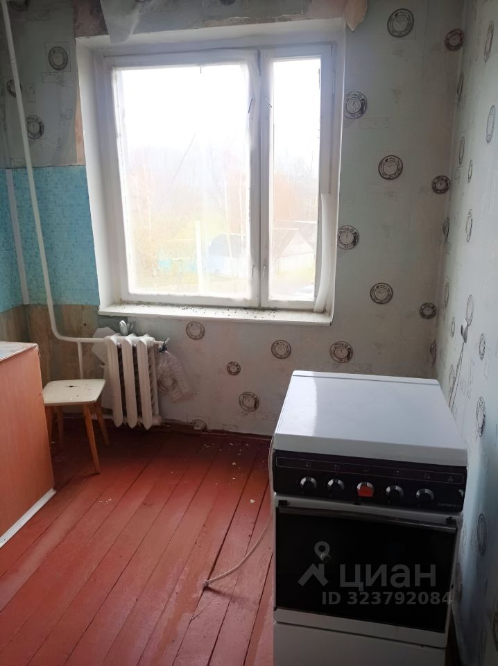 Продажа 2-комн квартиры на вторичном рынке пос. Цветковский, улица Подгорная, 11