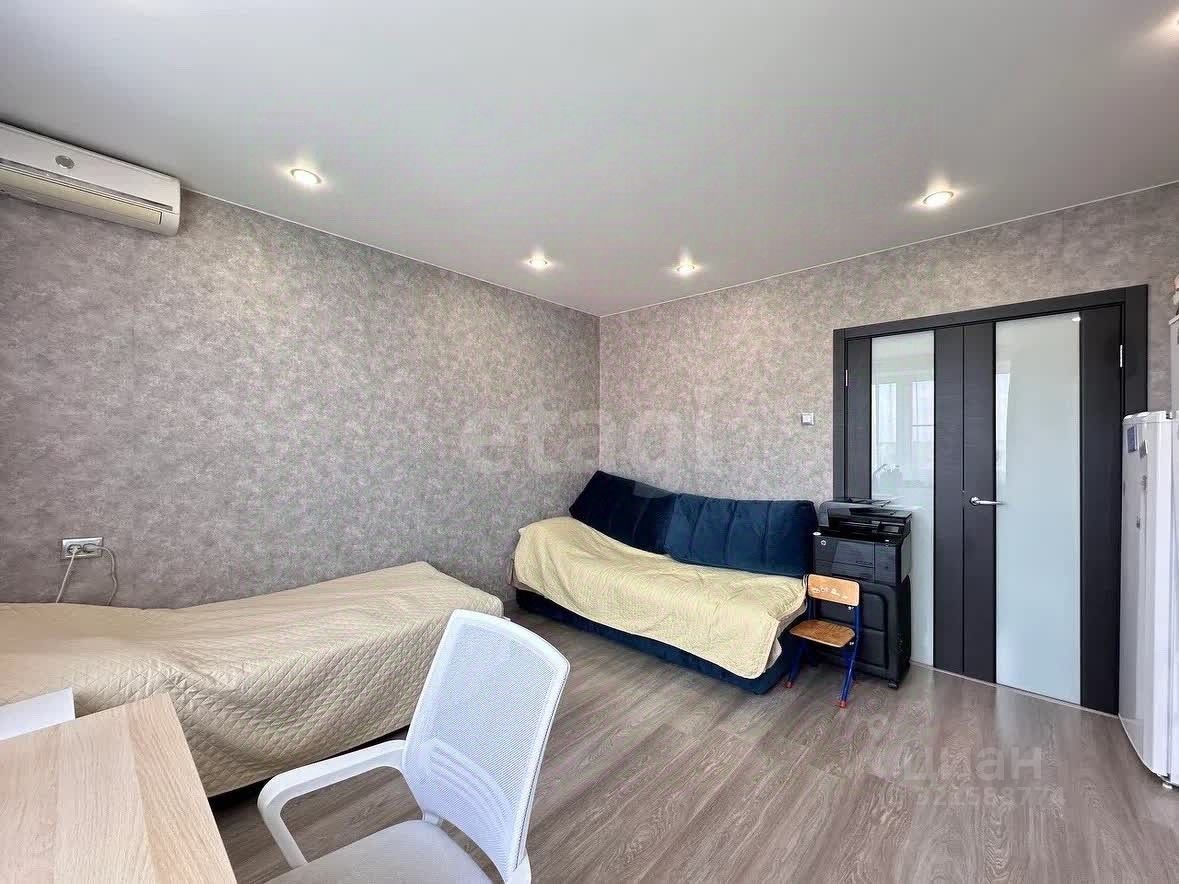 Продажа 2-комн квартиры на вторичном рынке Изюмская улица, 49к3