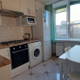 Продажа 2-комн квартиры на вторичном рынке Торжковская улица,  д. 11