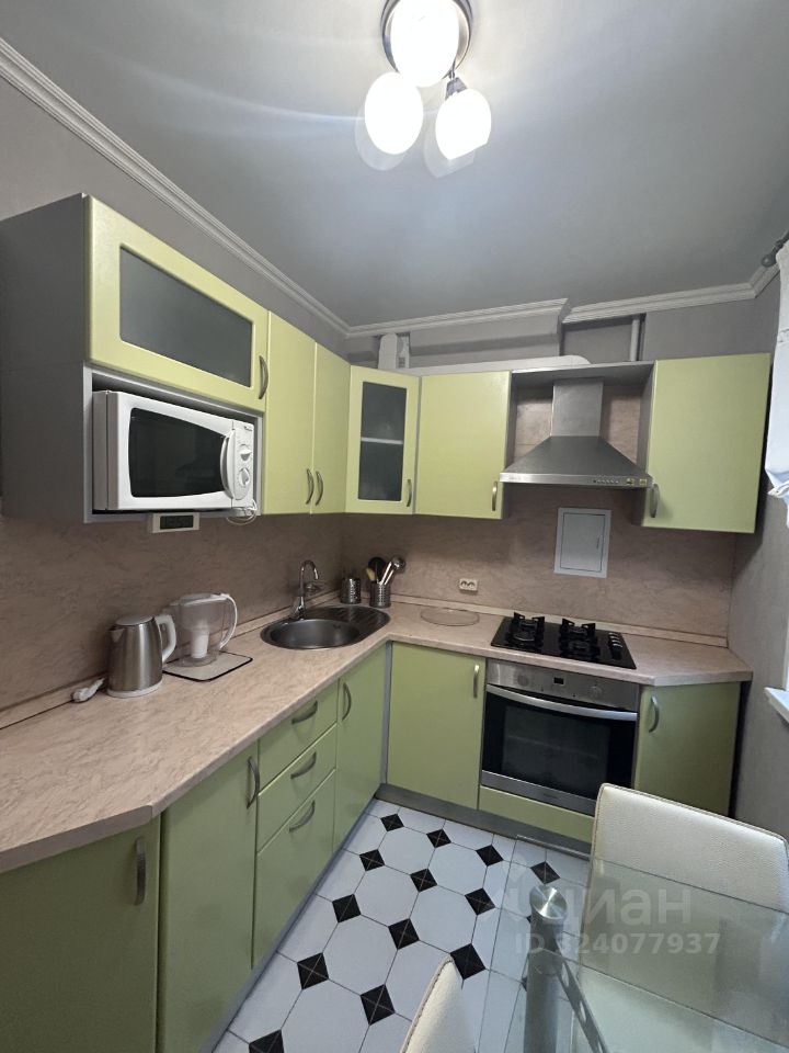 Аренда 2-комн квартиры на вторичном рынке Мытищи, Юбилейная улица, 25к1