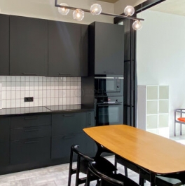 Продажа 2-комн квартиры на вторичном рынке ул Хромова,  д. 3