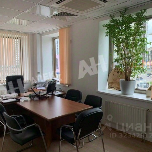 Офис Дубечино, Центральная улица