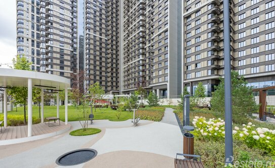 Продажа 3-комн квартиры на вторичном рынке улица Василия Ланового,  д. 5