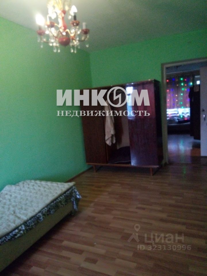 Продажа 2-комн квартиры на вторичном рынке Климовск мкр, улица Мичурина,  д. 8