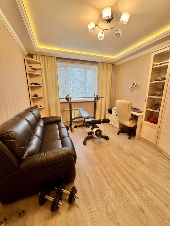 Продажа 3-комн квартиры на вторичном рынке Дубнинская улица, 30Б