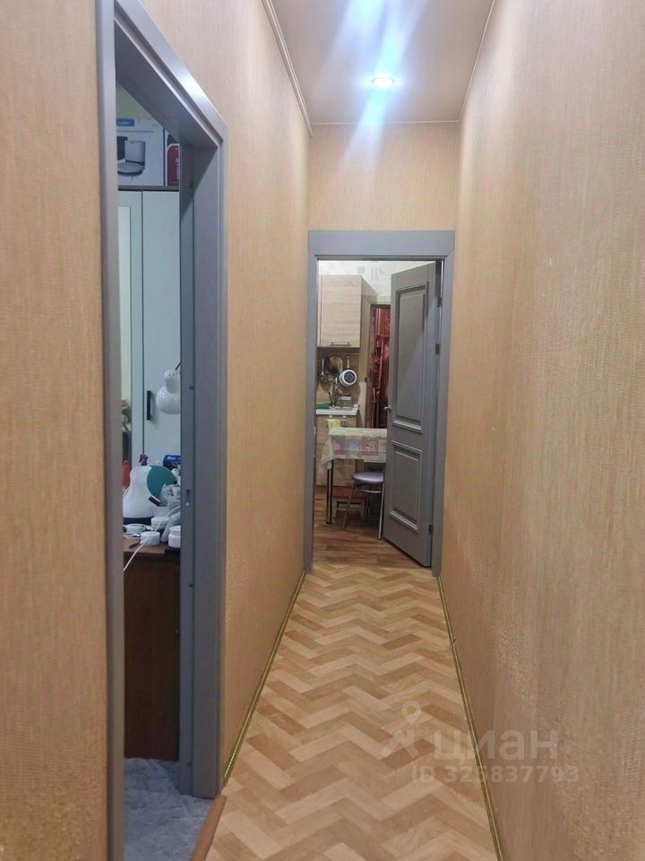 Продажа 2-комн квартиры на вторичном рынке площадь Троицкая Петроградской стороны, 1