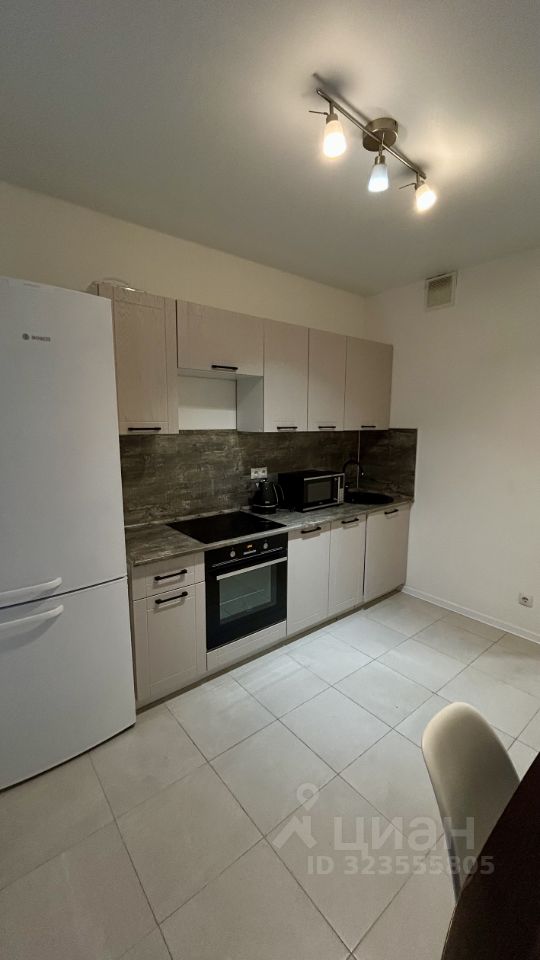 Аренда 2-комн квартиры на вторичном рынке Ясеневая улица, 12к7