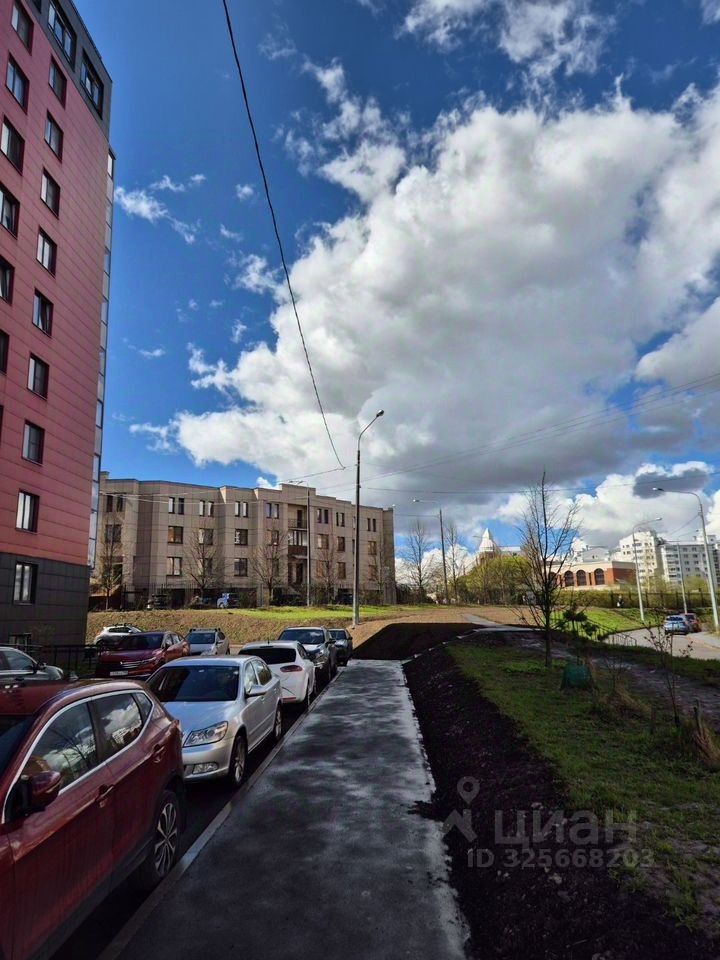 Продажа 3-комн квартиры на вторичном рынке Пушкин, улица Архитектора Данини, 5