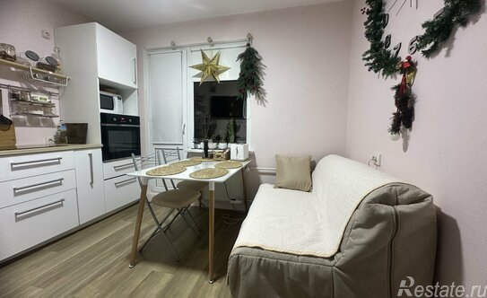 Продажа 2-комн квартиры на вторичном рынке улица Даниила Хармса