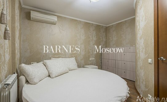 Продажа 4-комн квартиры на вторичном рынке Старопетровский проезд,  д. 12 к1