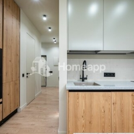 Продажа 2-комн квартиры на вторичном рынке улица Гайдая