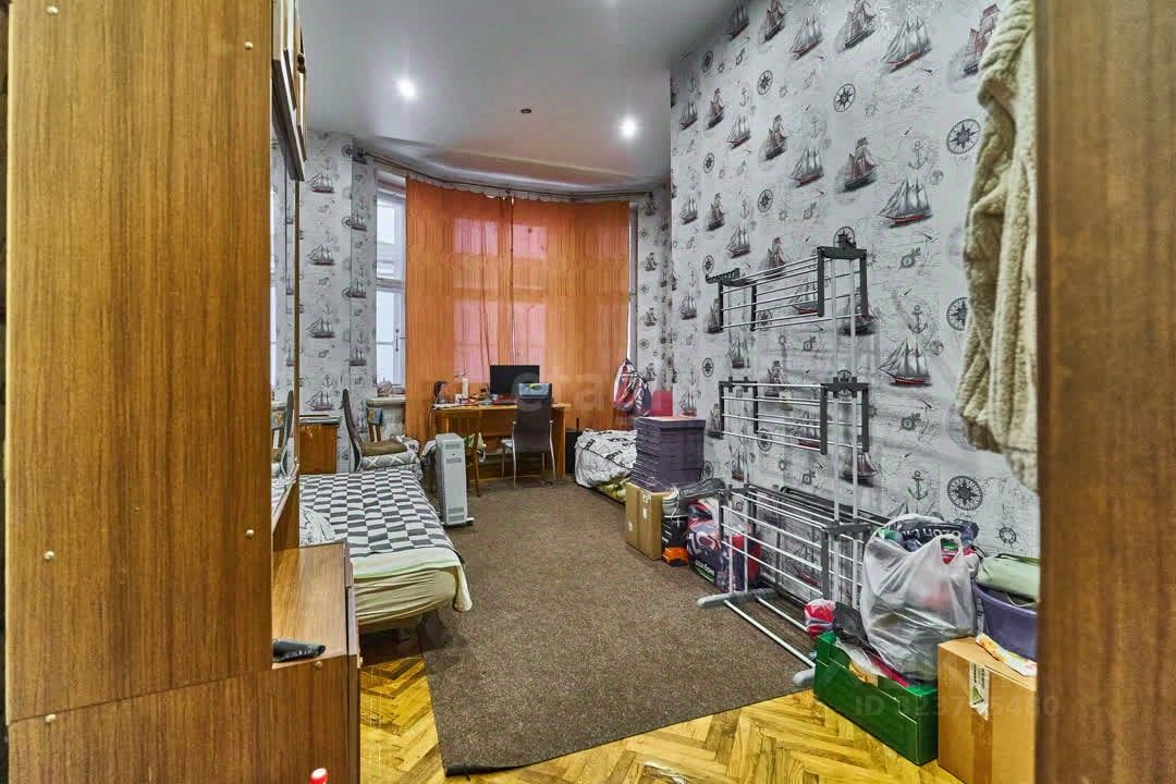 Продажа 4-комн квартиры на вторичном рынке Старорусская улица, 5/3