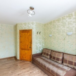 Продажа 3-комн квартиры на вторичном рынке улица Тельмана,  д. 44