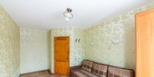 3-комн квартира улица Тельмана,  д. 44