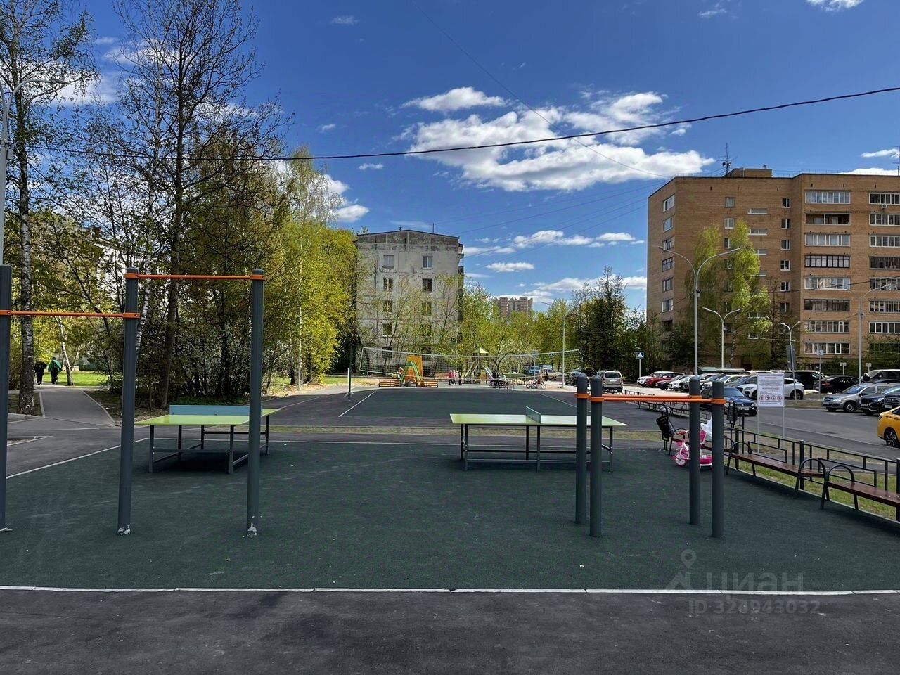 Продажа 3-комн квартиры на вторичном рынке Одинцово, улица Маршала Жукова, 23к1