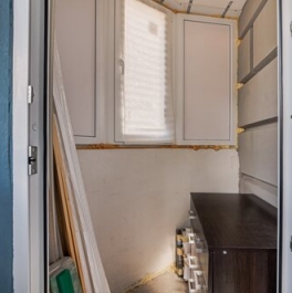 Продажа 1-комн квартиры на вторичном рынке Московский г, Бианки ул,  д. 8,  к. 2