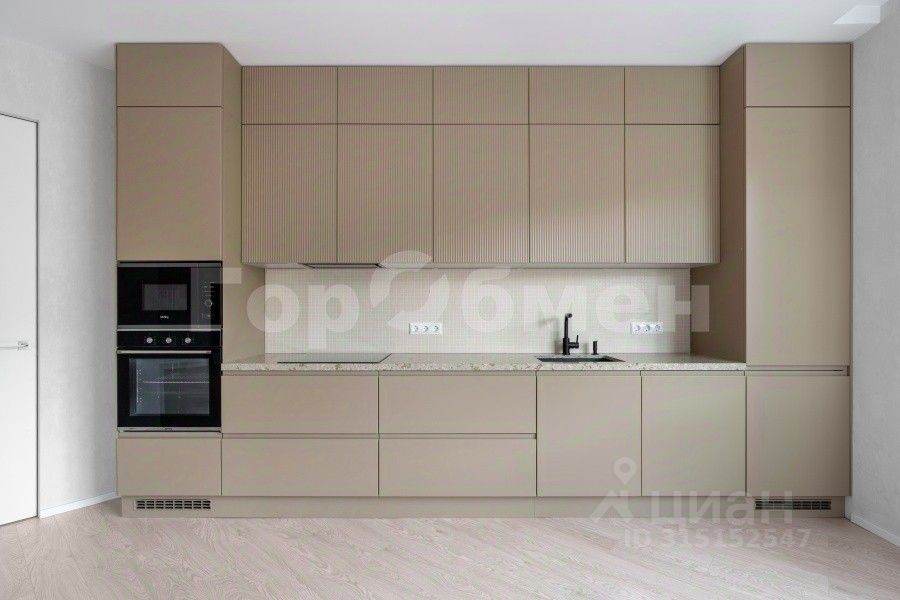 Продажа 3-комн квартиры на вторичном рынке улица Космонавта Волкова, 5Б