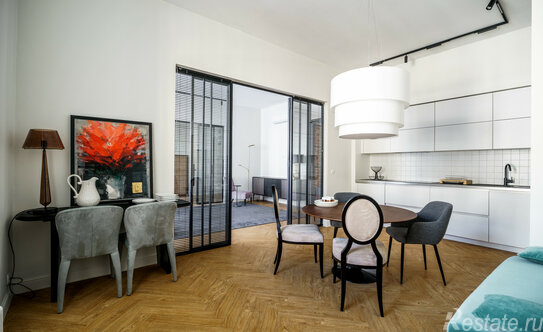 Продажа 3-комн квартиры на вторичном рынке ул Жуковского,  д. 49