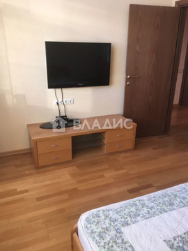 Продажа 4-комн квартиры на вторичном рынке Красногорск, улица Новая Опалиха,  д. 3