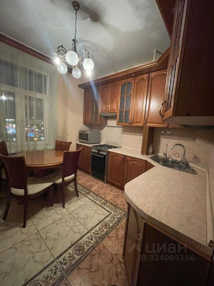 Продажа 3-комн квартиры на вторичном рынке проспект Мира, 85