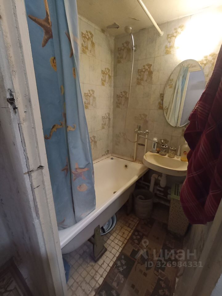 Продажа 2-комн квартиры на вторичном рынке с. Новопетровское, улица Северная, 16А
