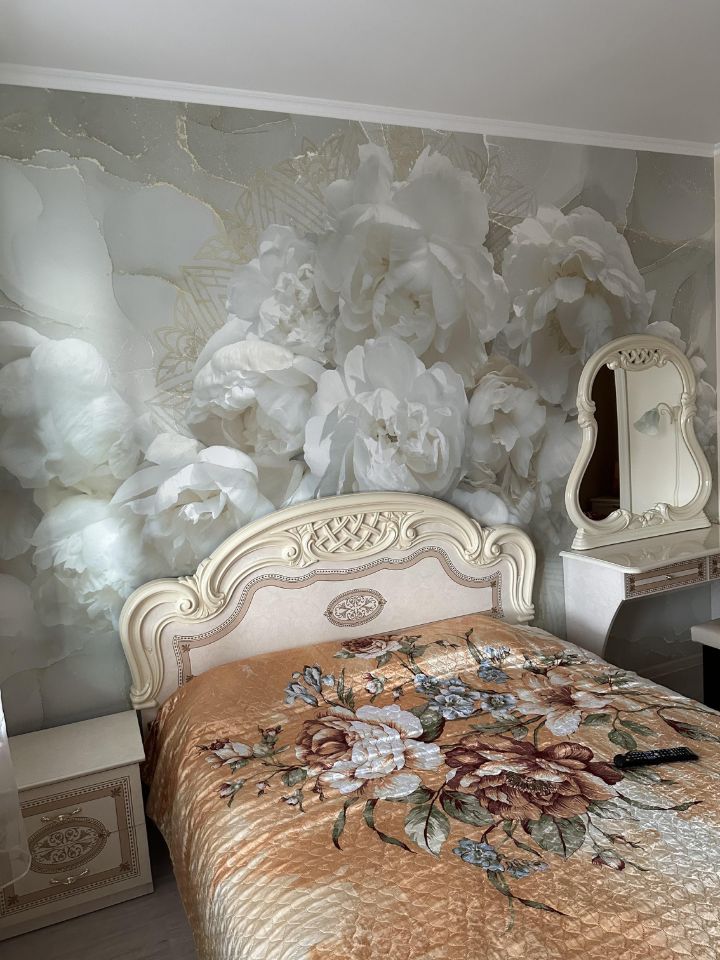 Аренда 2-комн квартиры на вторичном рынке Новоивановское пгт, улица Калинина, 8