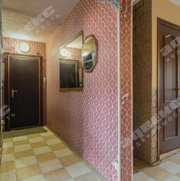 Продажа 3-комн квартиры на вторичном рынке Будапештская ул,  д. 98,  к. 1