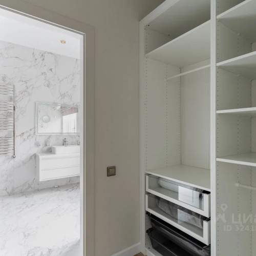 Коттедж/дом Ильинское, пл Европы,  д. 1