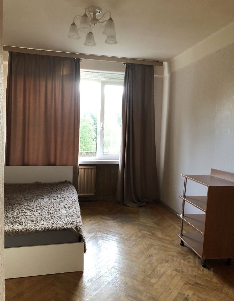 Продажа 1-комн квартиры на вторичном рынке Новочеркасский проспект, 12К1