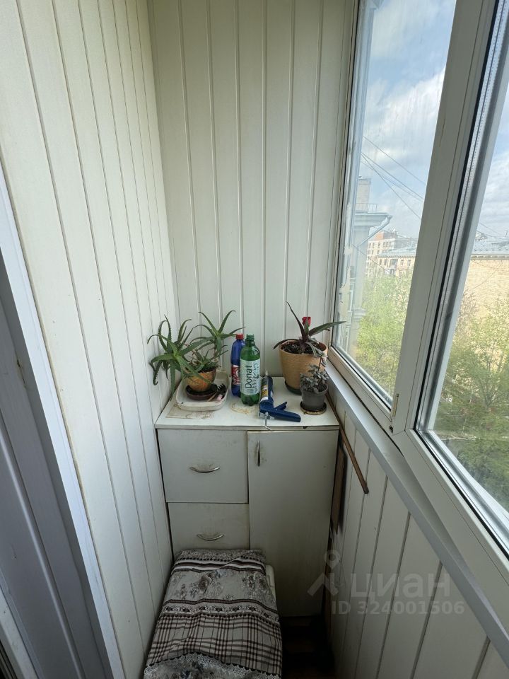 Продажа 2-комн квартиры на вторичном рынке Фрунзенская набережная, 48