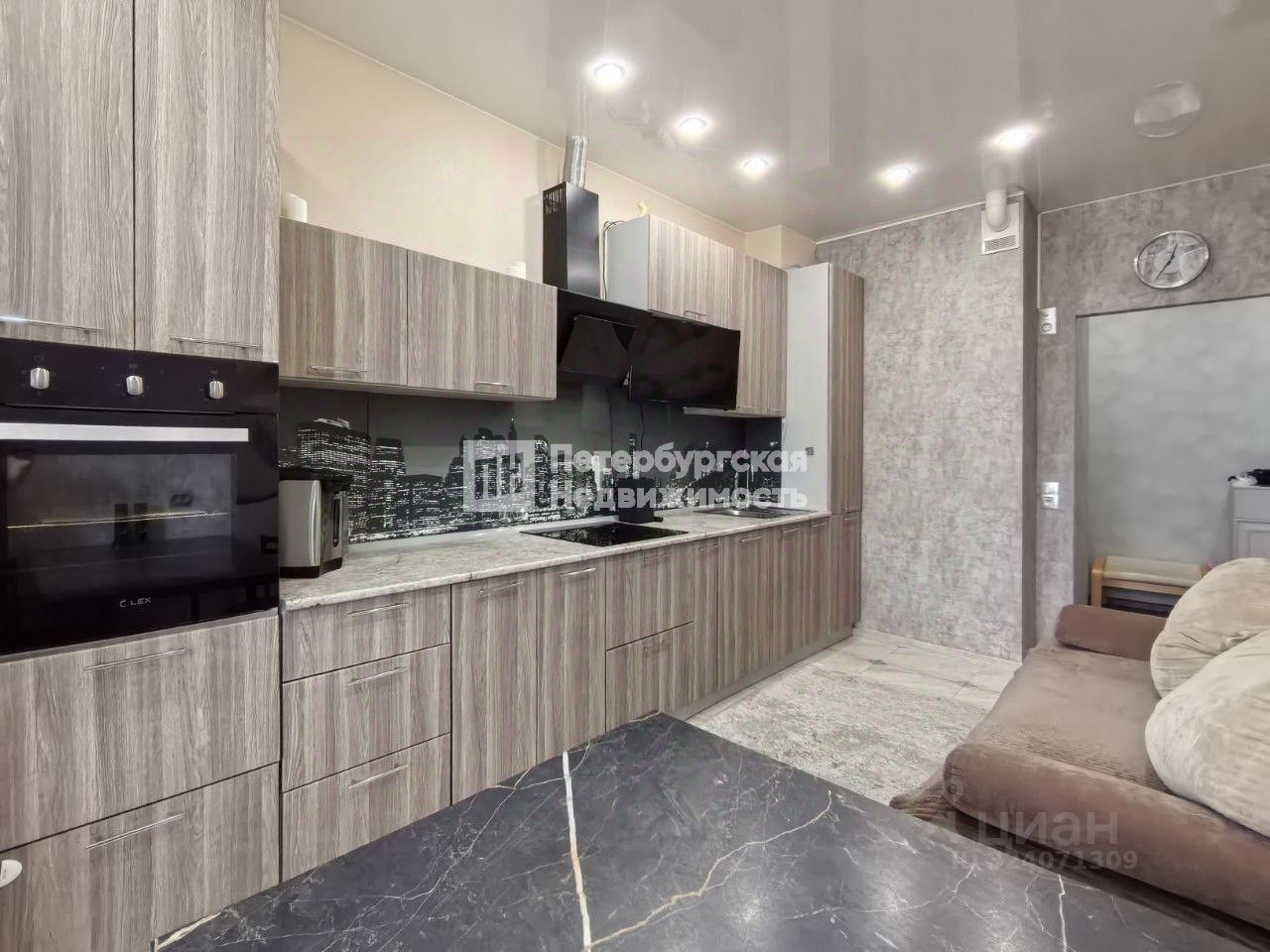 Продажа 1-комн квартиры на вторичном рынке проспект Космонавтов, 63к1