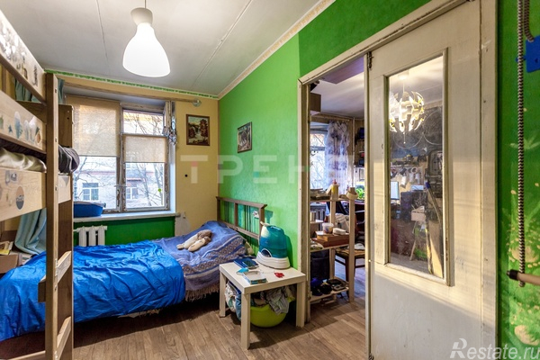 Продажа 2-комн квартиры на вторичном рынке Вёсельная ул,  д. 12