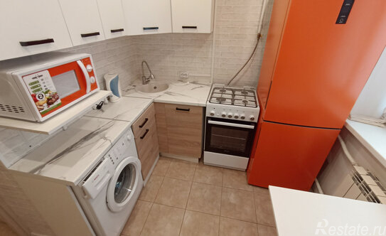 Продажа 2-комн квартиры на вторичном рынке Серпухов, улица Космонавтов,  д. 25А