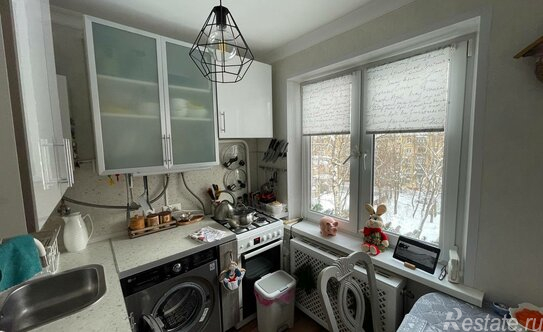 Продажа 1-комн квартиры на вторичном рынке Долгопрудный, улица Циолковского,  д. 8/11