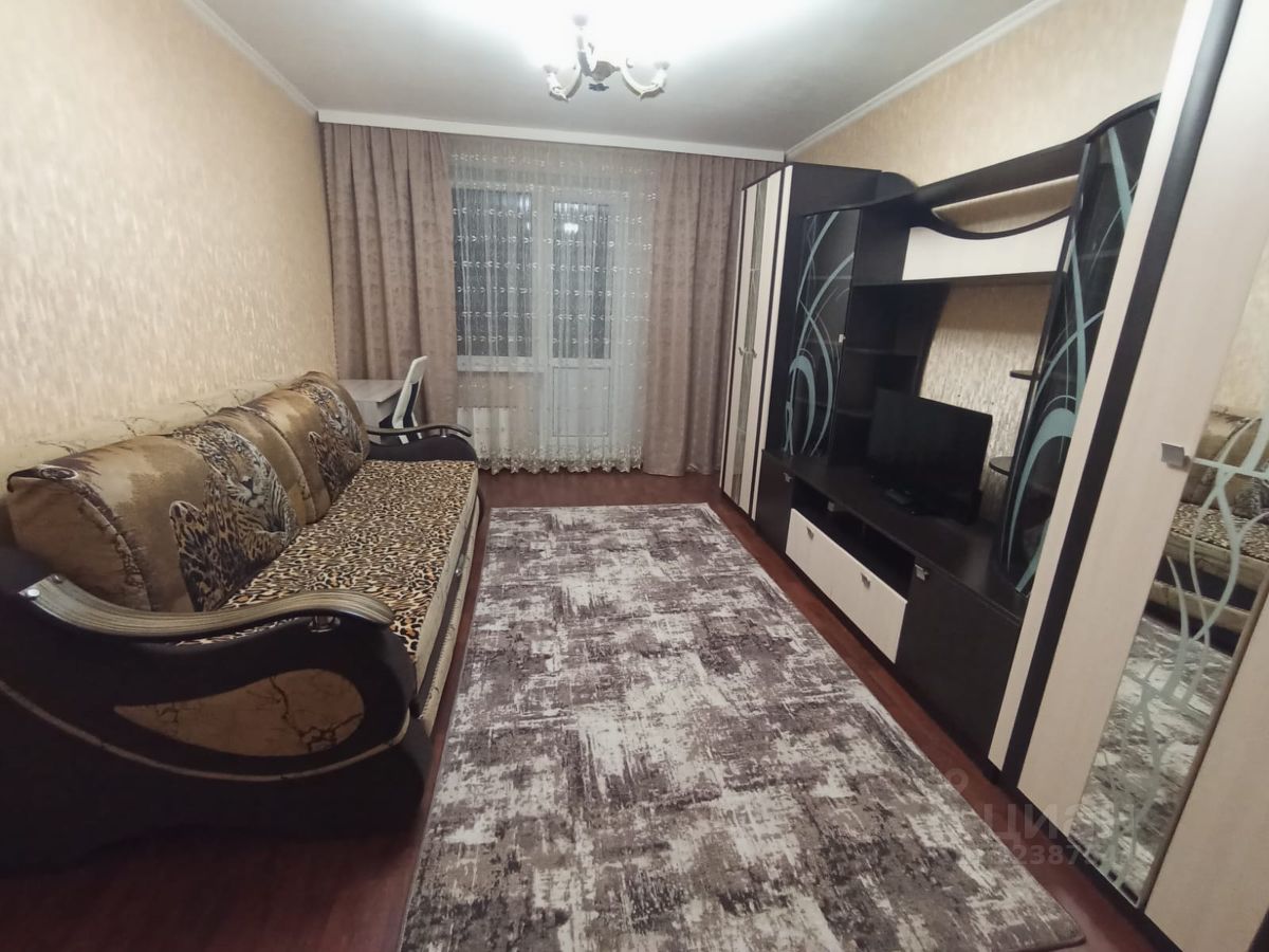 Аренда 2-комн квартиры на вторичном рынке Дзержинский, улица Шама, 10