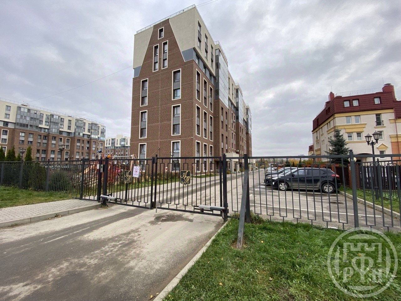 Продажа 1-комн квартиры на вторичном рынке Петергофское шоссе, 72к6