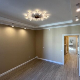 Продажа 1-комн квартиры на вторичном рынке улица Адмирала Трибуца,  д. 8